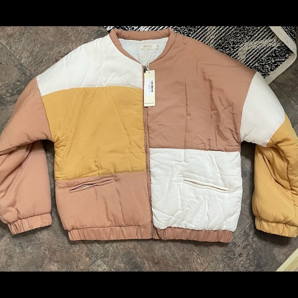 Roolee Colorblock Jacket—size Large NWT - Picture 2 of 5